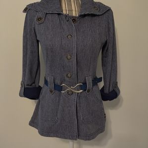 Super cute, extremely well fitted soft jacket